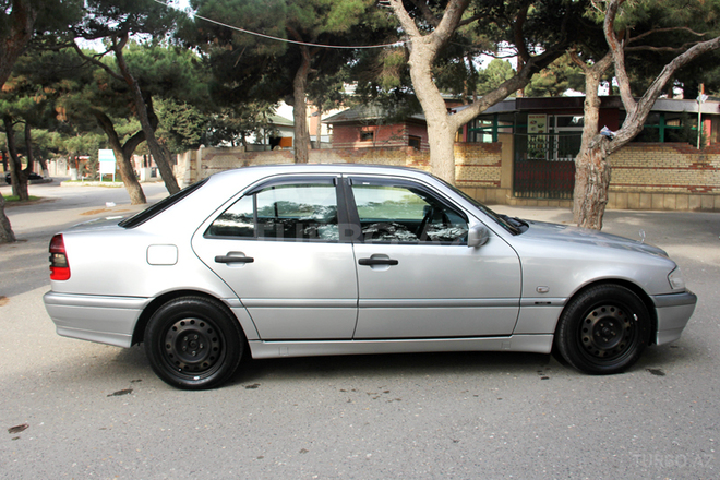 Mercedes C 180 1998, 122,360 km - 1.8 l - Bakı