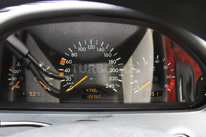 Mercedes C 180 1998, 122,360 km - 1.8 l - Bakı