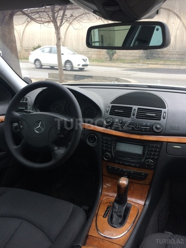 Mercedes E 220 2002, 265,000 km - 2.2 l - Bakı