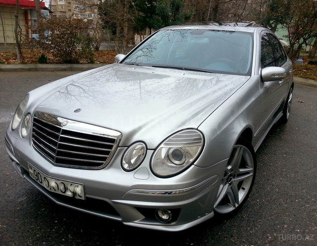 Mercedes E 320 2002, 243,000 km - 3.2 l - Bakı