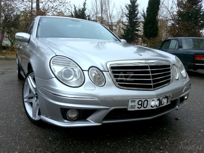 Mercedes E 320 2002, 243,000 km - 3.2 l - Bakı