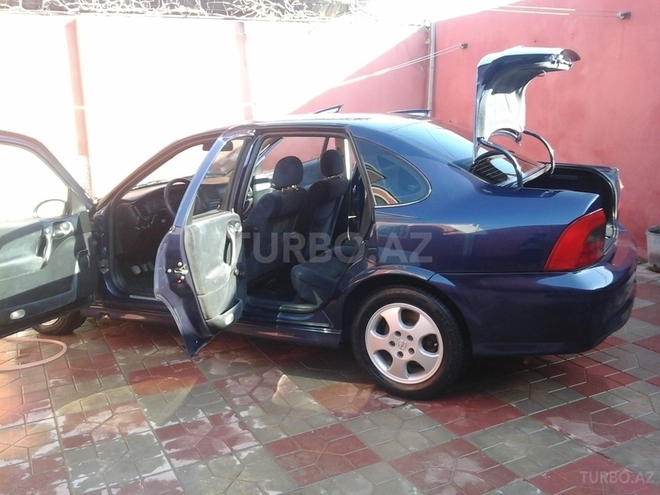 Opel Vectra 1999, 384,246 km - 1.6 л - Bakı