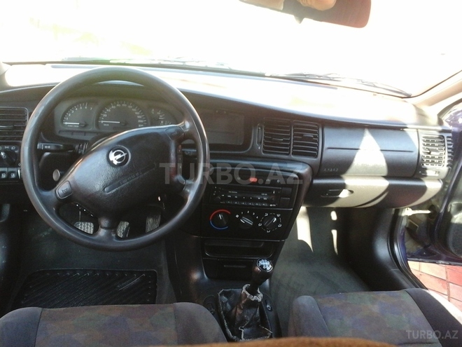 Opel Vectra 1999, 384,246 km - 1.6 л - Bakı