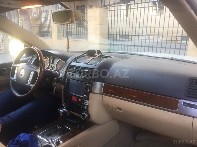 Volkswagen Touareg 2004, 245,000 km - 3.2 l - Bakı