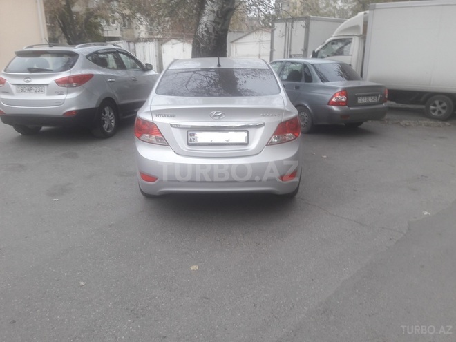 Hyundai Accent 2011, 122,000 km - 1.6 l - Bakı