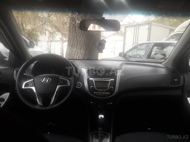 Hyundai Accent 2011, 122,000 km - 1.6 l - Bakı