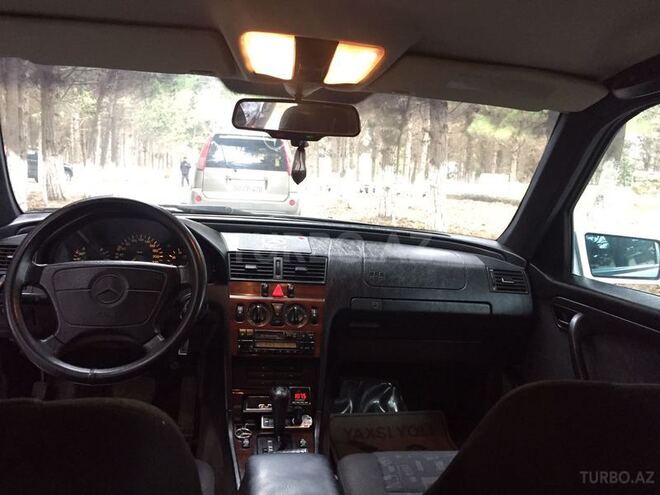 Mercedes C 220 1996, 301,000 km - 2.2 л - Sumqayıt