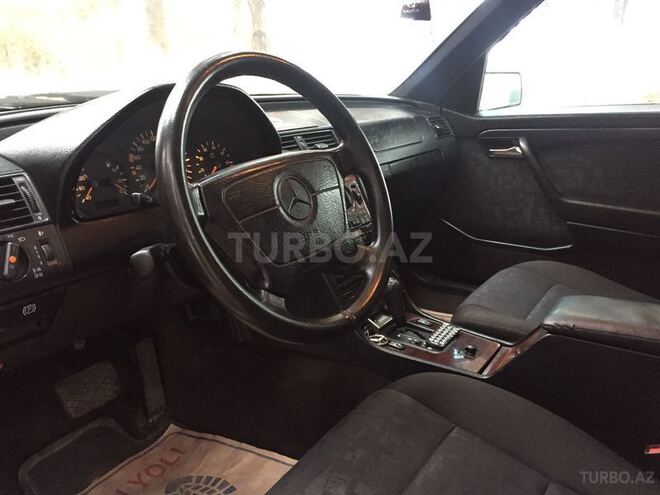 Mercedes C 220 1996, 301,000 km - 2.2 л - Sumqayıt
