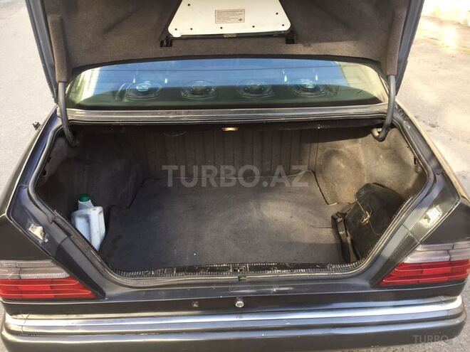 Mercedes E 220 1995, 360,000 km - 2.2 l - Bakı