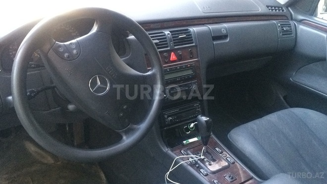 Mercedes E 220 2002, 560,000 km - 2.2 l - Bakı