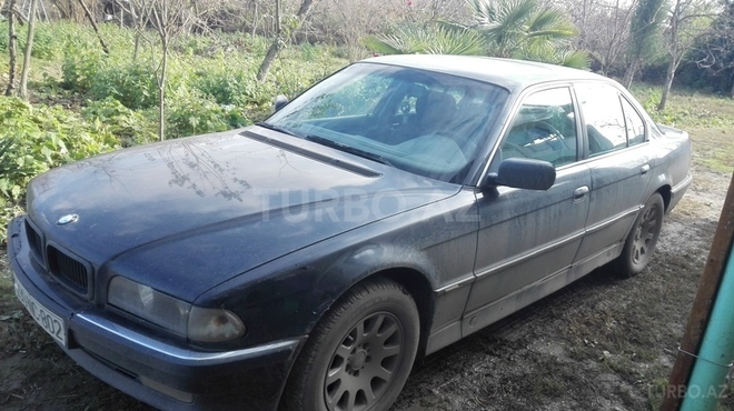 BMW 728 1997, 270,000 km - 2.8 l - Göyçay