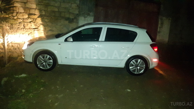 Opel Astra 2007, 118,000 km - 1.8 l - Bakı