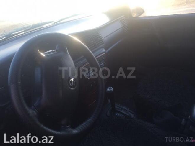 Opel Vectra 1996, 205,600 km - 2.0 l - Ağstafa