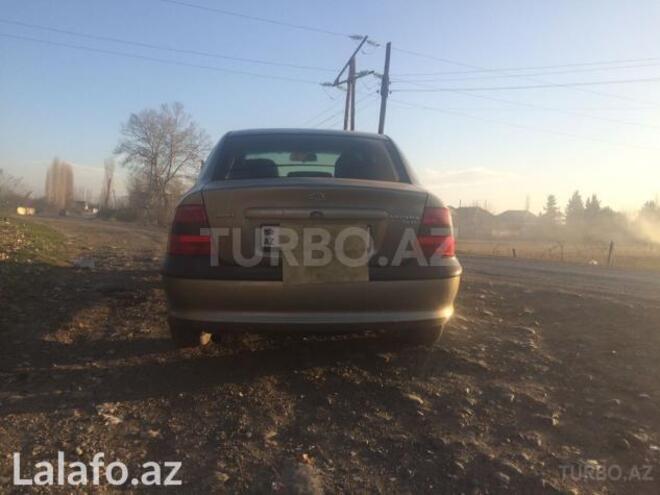 Opel Vectra 1996, 205,600 km - 2.0 l - Ağstafa