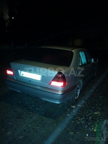 Mercedes C 220 1999, 500,000 km - 2.2 l - Salyan