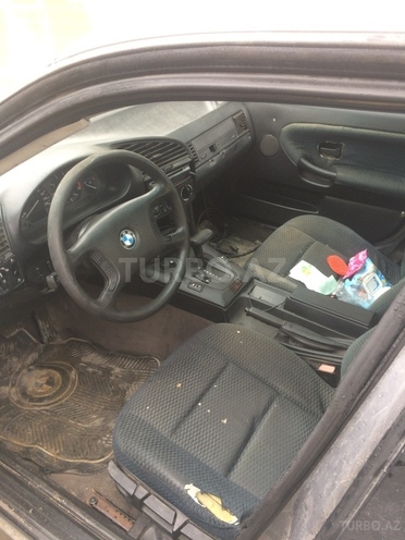 BMW 318 1992, 395,000 km - 1.8 l - Sumqayıt