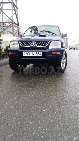 Mitsubishi L200 2005, 280,000 km - 2.5 l - Bakı
