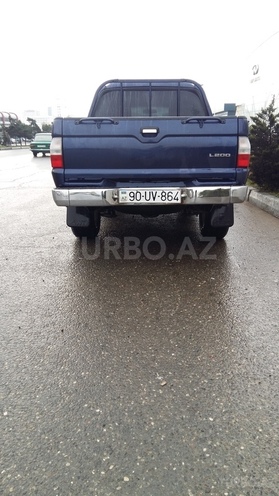 Mitsubishi L200 2005, 280,000 km - 2.5 l - Bakı