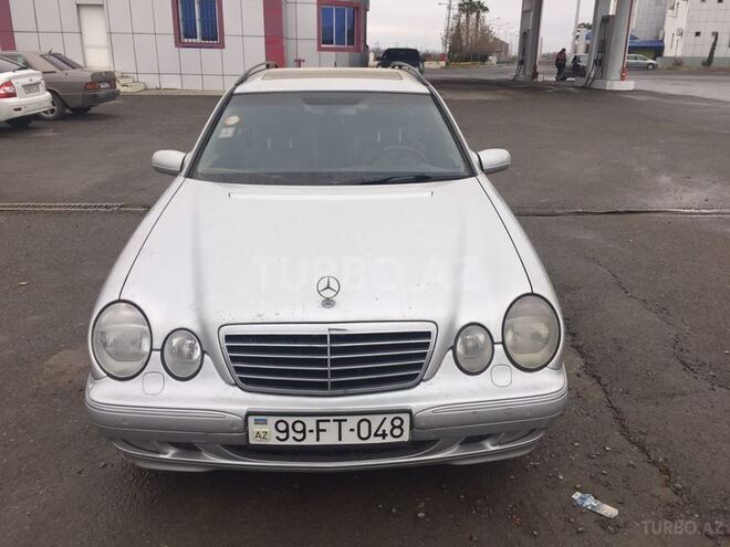 Mercedes E 270 2000, 289,000 km - 2.7 л - Yevlax