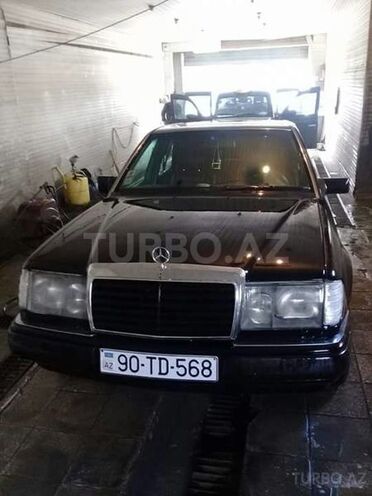 Mercedes E 300 1992, 396,000 km - 3.0 l - Sumqayıt