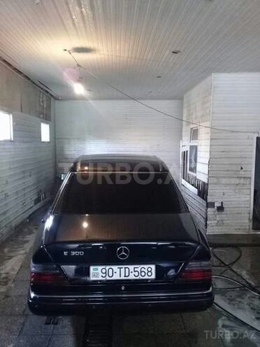 Mercedes E 300 1992, 396,000 km - 3.0 l - Sumqayıt