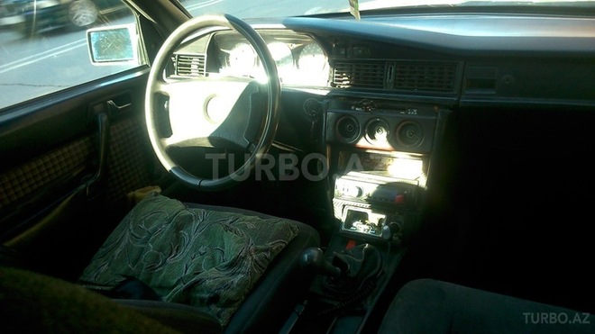 Mercedes 190 1990, 250,000 km - 1.8 l - Sumqayıt