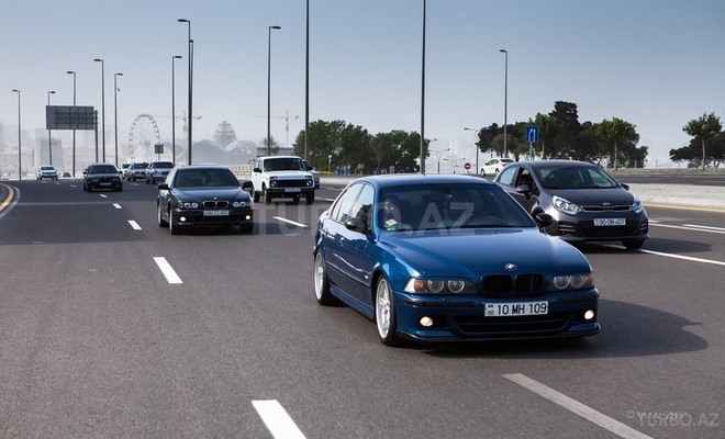 BMW 325 2000, 220,000 km - 2.5 л - Bakı