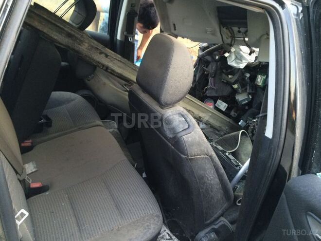Mercedes B 200 2008, 88,000 km - 2.0 л - Neftçala