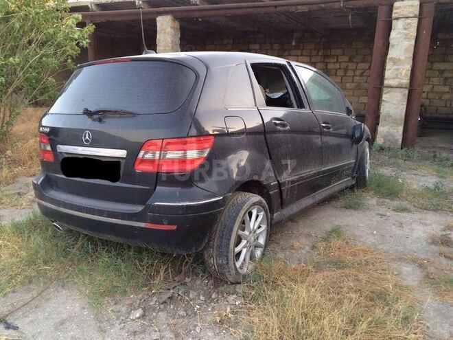 Mercedes B 200 2008, 88,000 km - 2.0 л - Neftçala