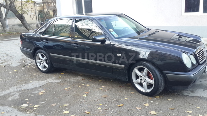 Mercedes E 240 1998, 201,000 km - 2.4 l - Bakı