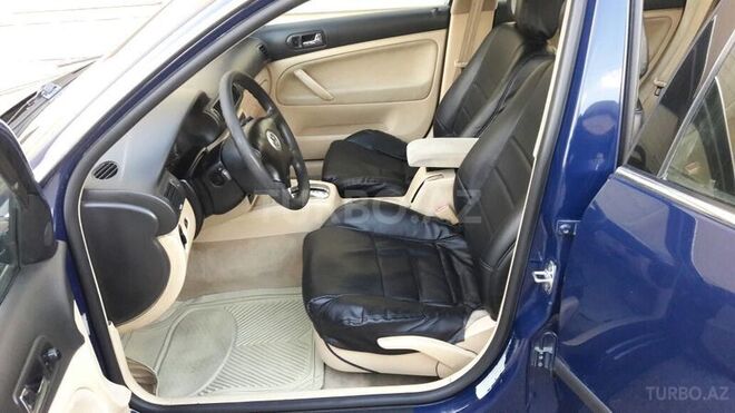 Volkswagen Passat 2003, 156,000 km - 2.0 l - Bakı