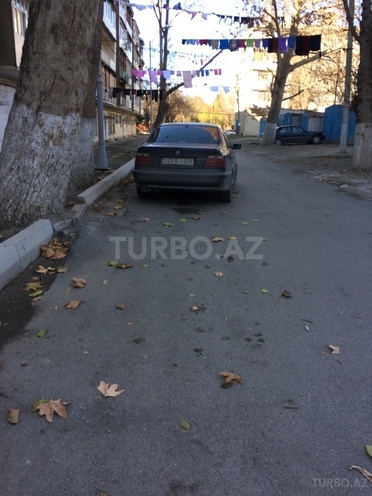 BMW 528 1998, 240,600 km - 2.8 л - Mingəçevir