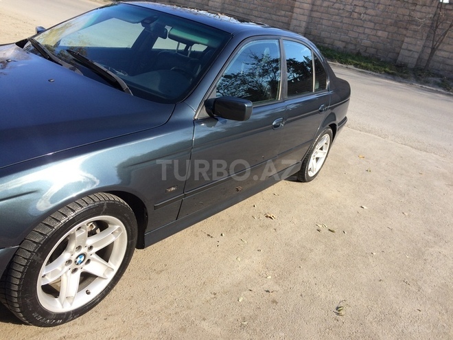 BMW 528 1998, 240,600 km - 2.8 л - Mingəçevir