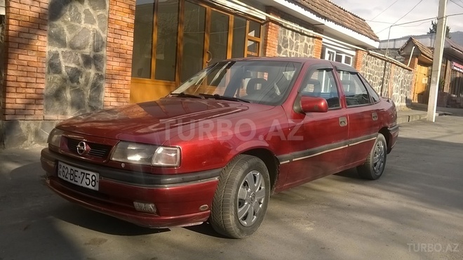 Opel Vectra 1994, 419,070 km - 1.8 л - Qax