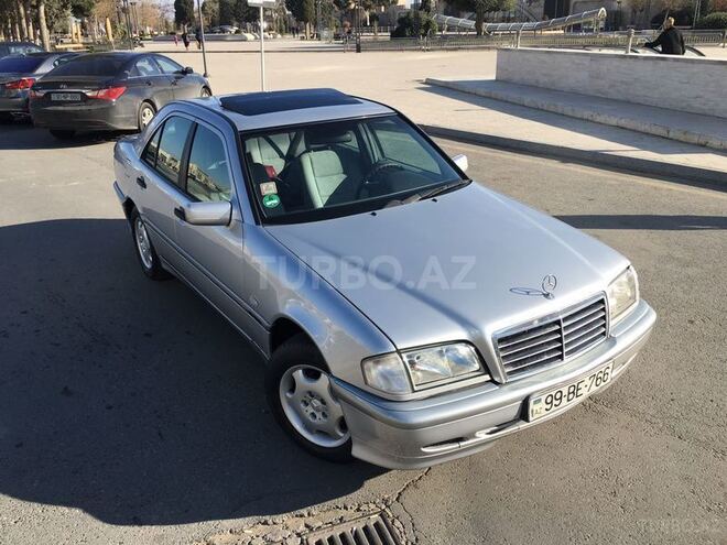 Mercedes C 200 2000, 204,050 km - 2.0 l - Bakı
