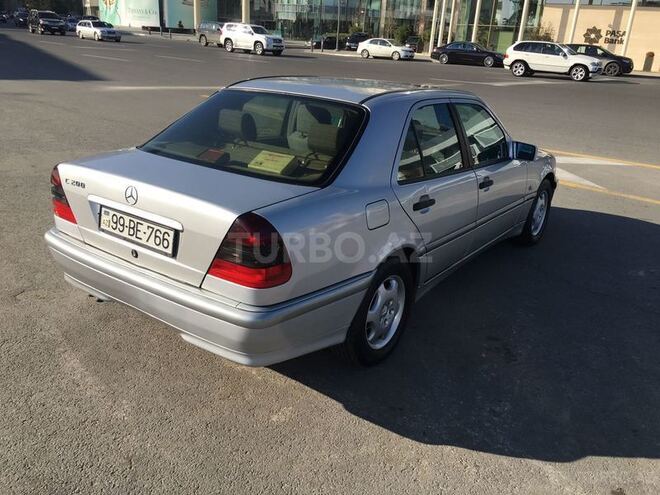 Mercedes C 200 2000, 204,050 km - 2.0 l - Bakı