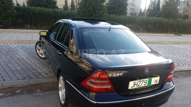 Mercedes C 240 2002, 217,800 km - 2.4 l - Bakı