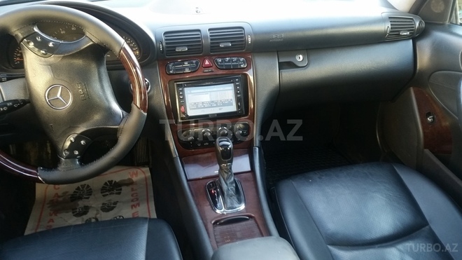 Mercedes C 240 2002, 217,800 km - 2.4 l - Bakı