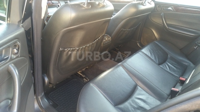 Mercedes C 240 2002, 217,800 km - 2.4 l - Bakı