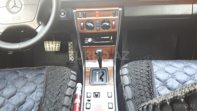 Mercedes E 230 1992, 146,000 km - 2.5 л - Tovuz