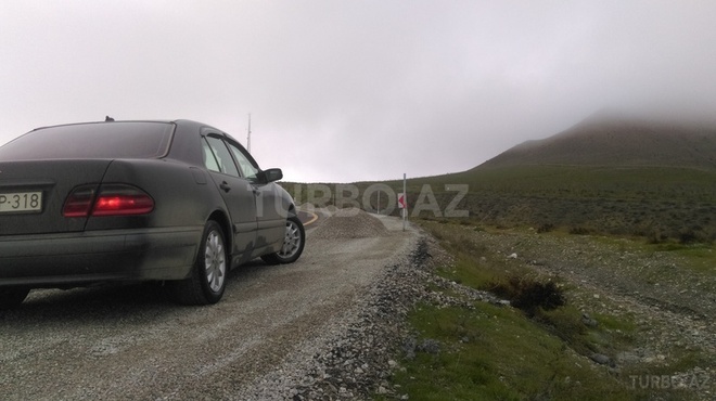 Mercedes E 220 2001, 258,258 km - 2.2 l - Bakı