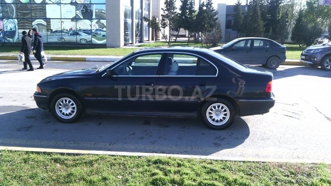 BMW 523 1997, 360,000 km - 2.5 l - Sumqayıt