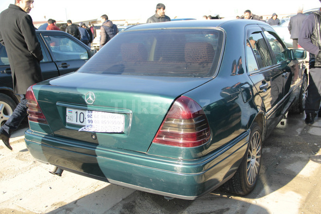 Mercedes C 220 1996, 200,000 km - 2.2 l - Sumqayıt