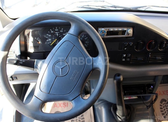 Mercedes Sprinter 212 1997, 405,000 km - 2.9 l - Bakı