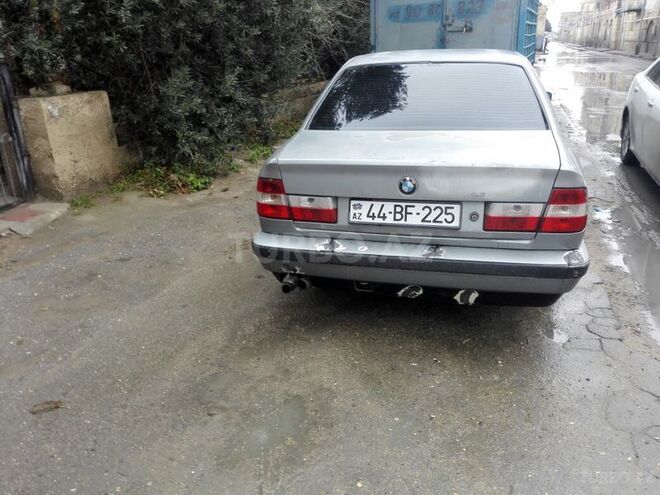 BMW 535 1988, 280 km - 0.3 l - Bakı