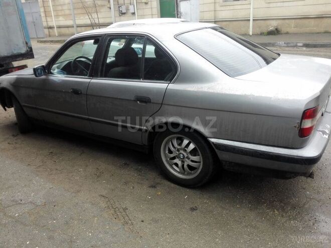 BMW 535 1988, 280 km - 0.3 l - Bakı