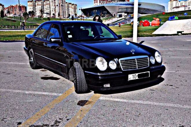 Mercedes E 240 1998, 284,500 km - 2.4 l - Bakı