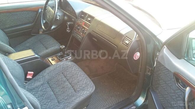 Mercedes C 220 1995, 285,000 km - 2.2 л - Bakı