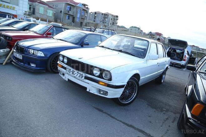 BMW 316 1990, 289,000 km - 1.6 l - Bakı