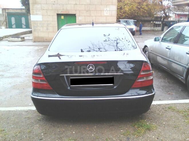 Mercedes E 220 2005, 281,000 km - 2.2 l - Bakı